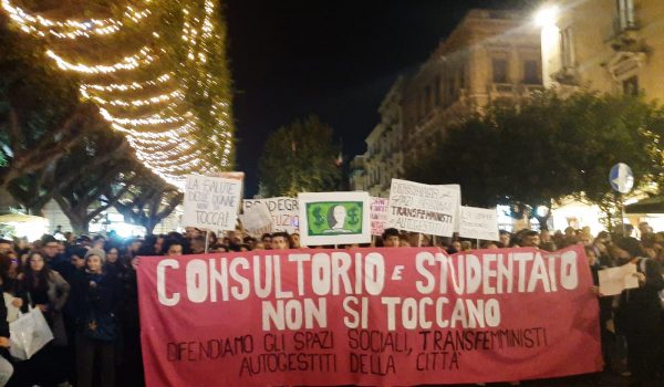 Il grido collettivo, altissimo e feroce a difesa dello studentato, del Consultorio e di tutti gli spazi autogestiti a Catania
